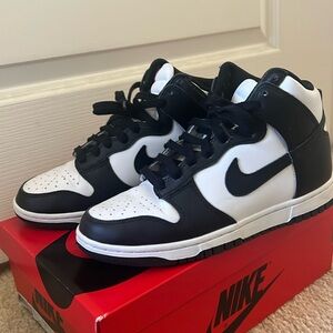 Nike dunk hi size 7